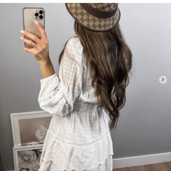 White embroidered dress - Picture 5 of 7